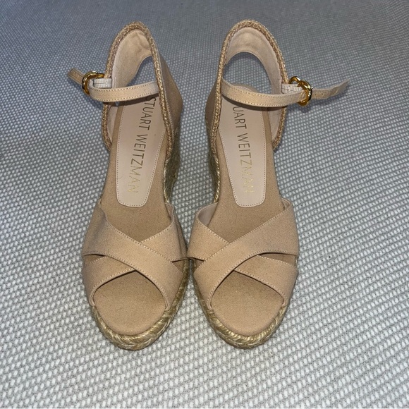 Sold - Picture 1 of 7